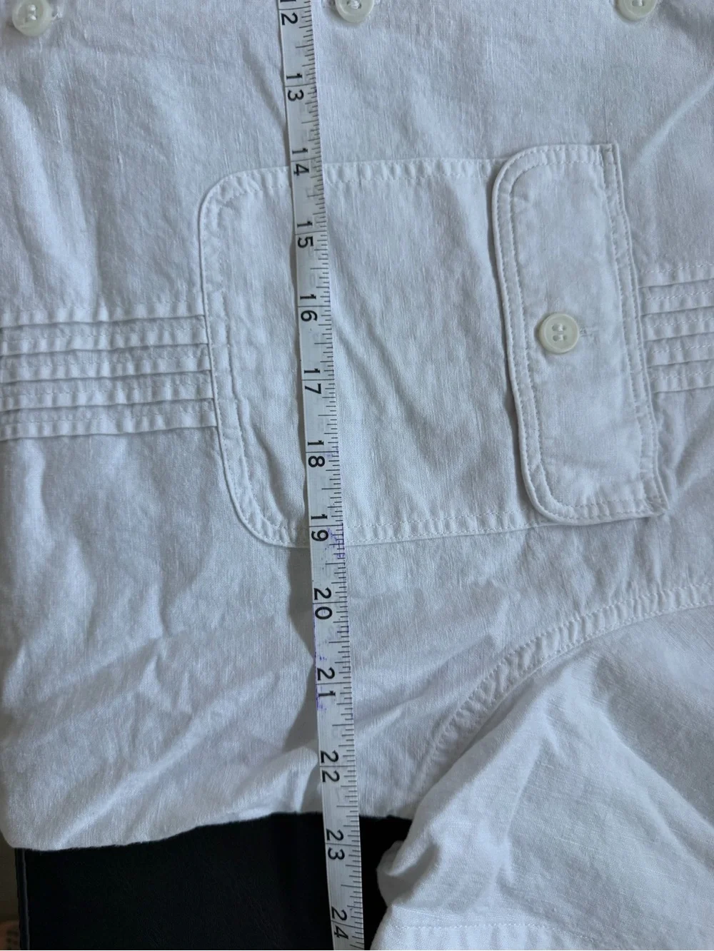 Banana Republic White Short-Sleeve Guayabera-Style Button Down Shirt